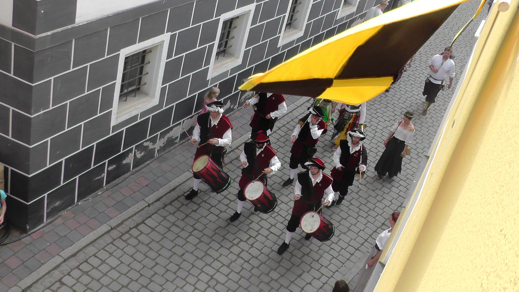 Musikgruppe auf dem Neuburger Schlossfest.